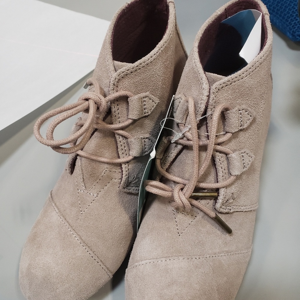 Toms suede wedge booties